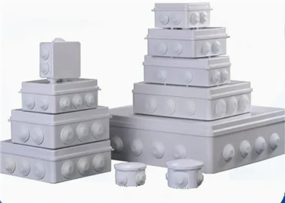 Udendørs 100x100x70mm IP65 Plast vandtæt koblingsboks ABS PC Electrical Box med gummiplug